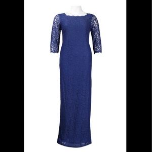 NWT Adrianna Papell Scalloped Neck Lace Gown Sz22W
